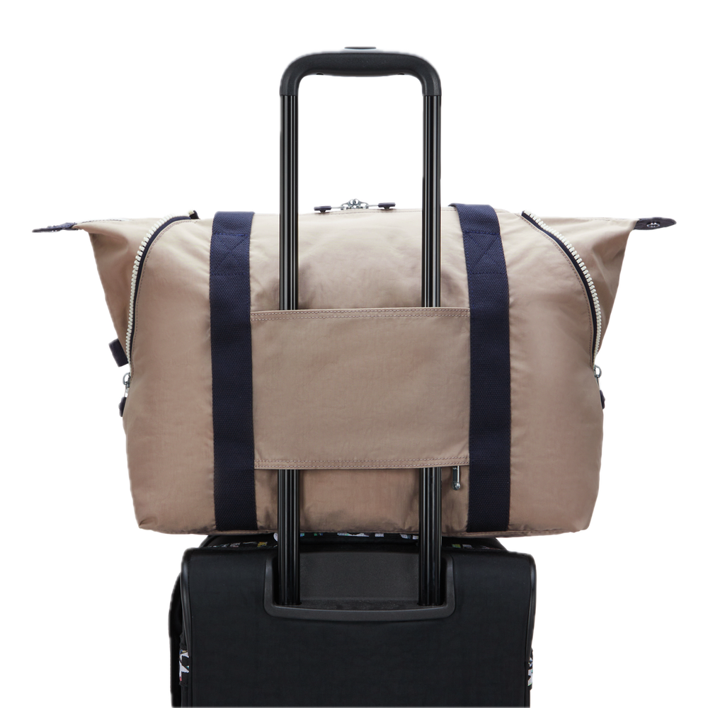 Art M Tote