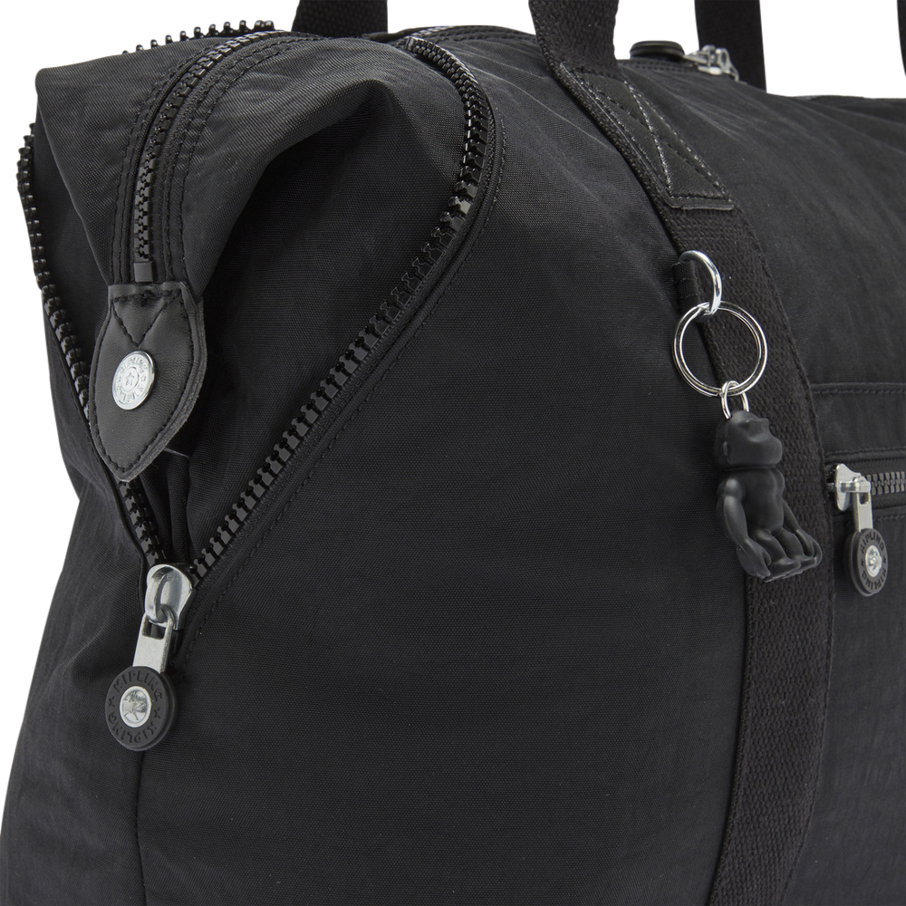 Art M Tote