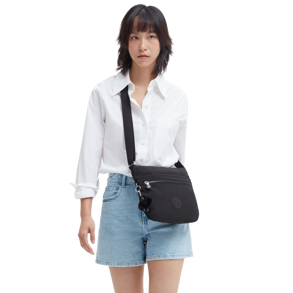 Arto Crossbody