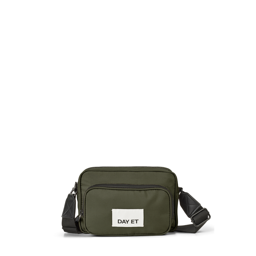 Day Gweneth RE-S SB S