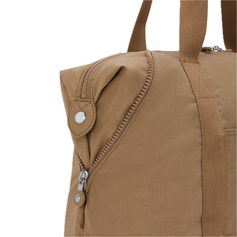 Art M Tote