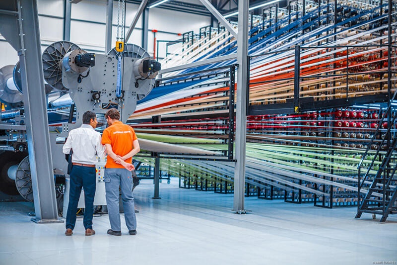 IRO B2B-verkkokaupan kuvitusta